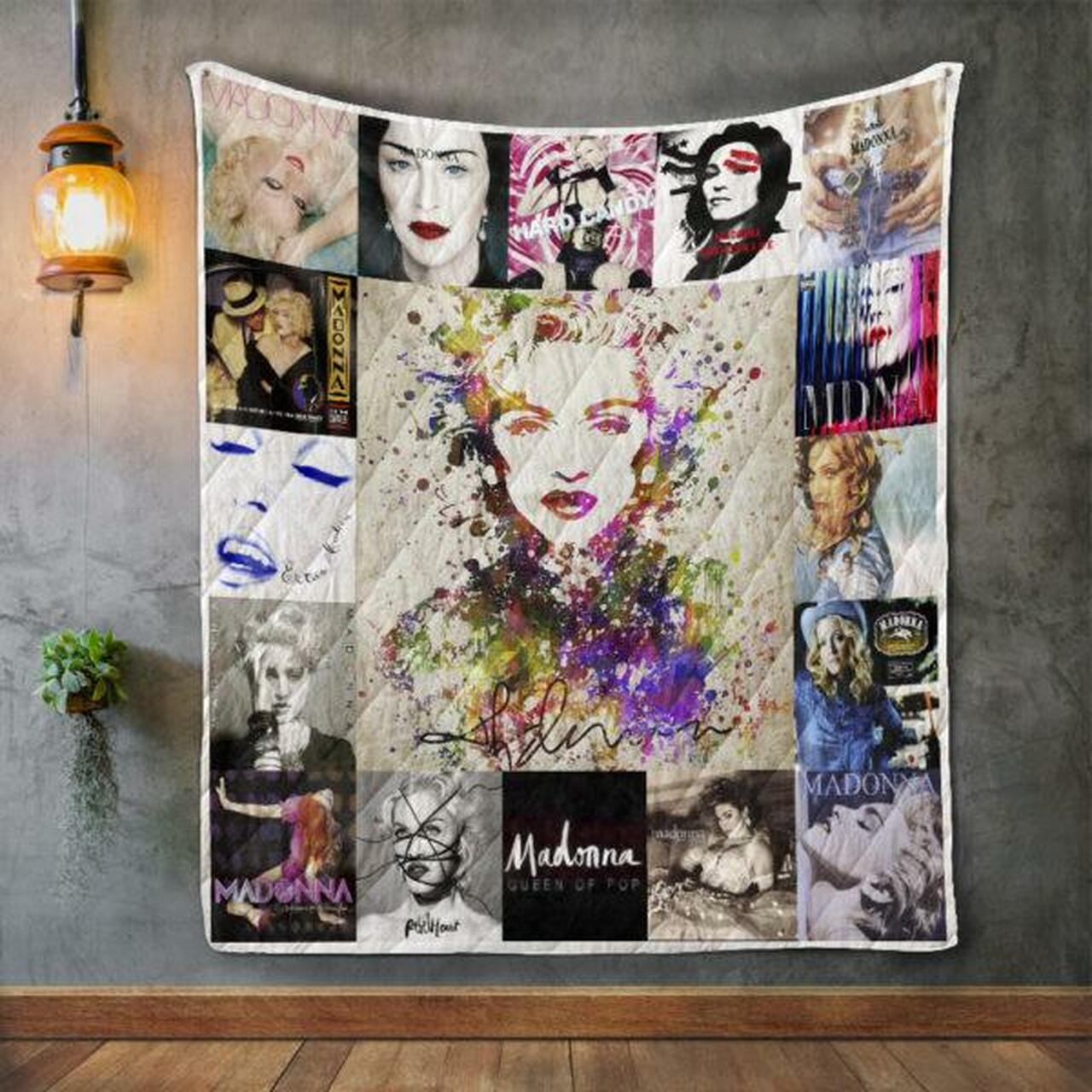 Madonna New Style Personalized Quilt Bedding Set for Home Decoration and Gifts for Family