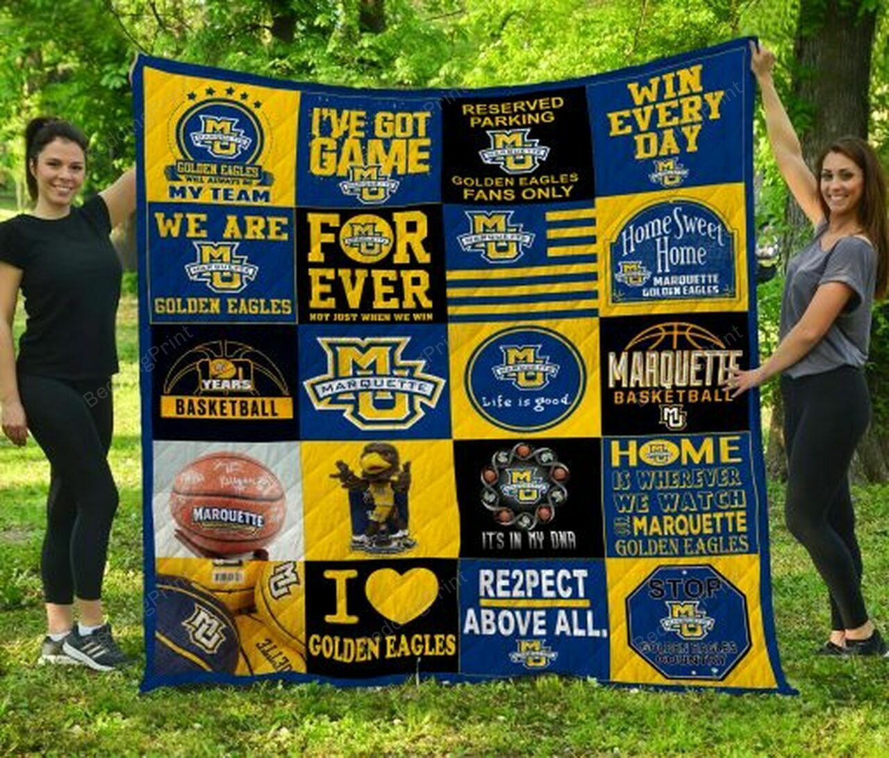Marquette Golden Eagles Personalized Quilt Bedding Set for Home Decoration & Family Gifts