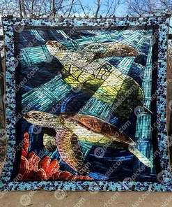 Ocean-Inspired Under The Sea Quilt Bedding Set Blanket - Great for Bedroom Decor and Family Gifts