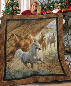 Personalize Your Home with a Custom Cat Quilt Bedding Set for Cozy Bedroom Decor