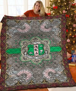 Personalized Alpha Kappa Alpha Quilt Bedding Set for Home Decoration and Picnic - Great Gifts for Family Fans