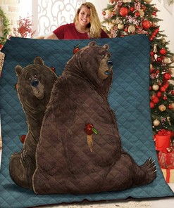 Personalized Bear Quilt Bedding Set for a Cozy Bedroom and Memorable Family Gifts