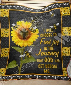 Personalized Bee Quilted Bedding Set for Cozy and Stylish Bedroom Decor