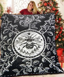 Personalized Bee Quilted Bedding Set with Custom Name for Family Gifts