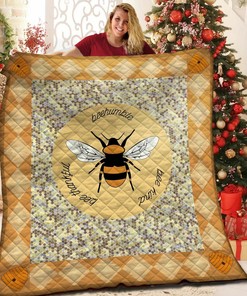 Personalized Bee Quilted Bedding Set with Matching Pillowcases for Family Gifts