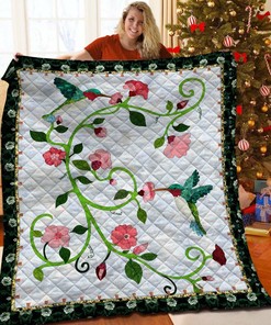Personalized Bird Quilt Bedding Set with Custom Name or Quote for Home Decor
