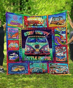 Personalized Boston Terrier Christmas Quilt Bedding Set - Great for Bedroom Decor and Family Gifts