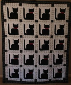 Personalized Cat Themed Quilted Bedding Set with Matching Pillowcases
