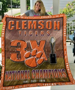 Personalized Clemson Tigers Quilted Bedding Set Blanket for Home Decoration and Picnic, Great Gifts for Family