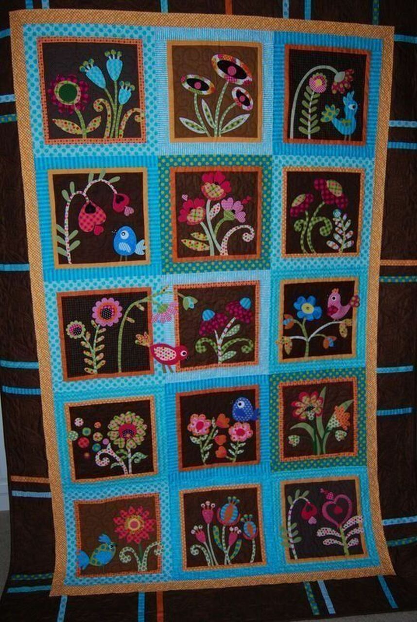 Personalized Flower Quilt Blanket and Bedding Set for Couples Bluefink