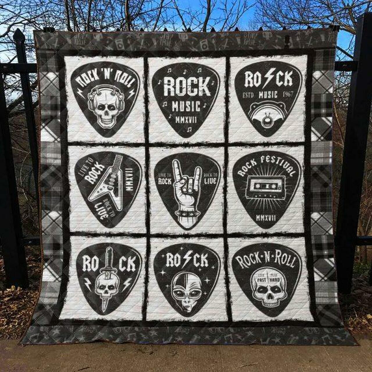 Personalized Guitar Quilt Bedding Set Blanket - Perfect for Bedroom Decor and Family Gifts