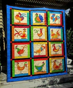 Personalized Happy Chicken Quilt Bedding Set - Ideal Gift for Animal Lovers