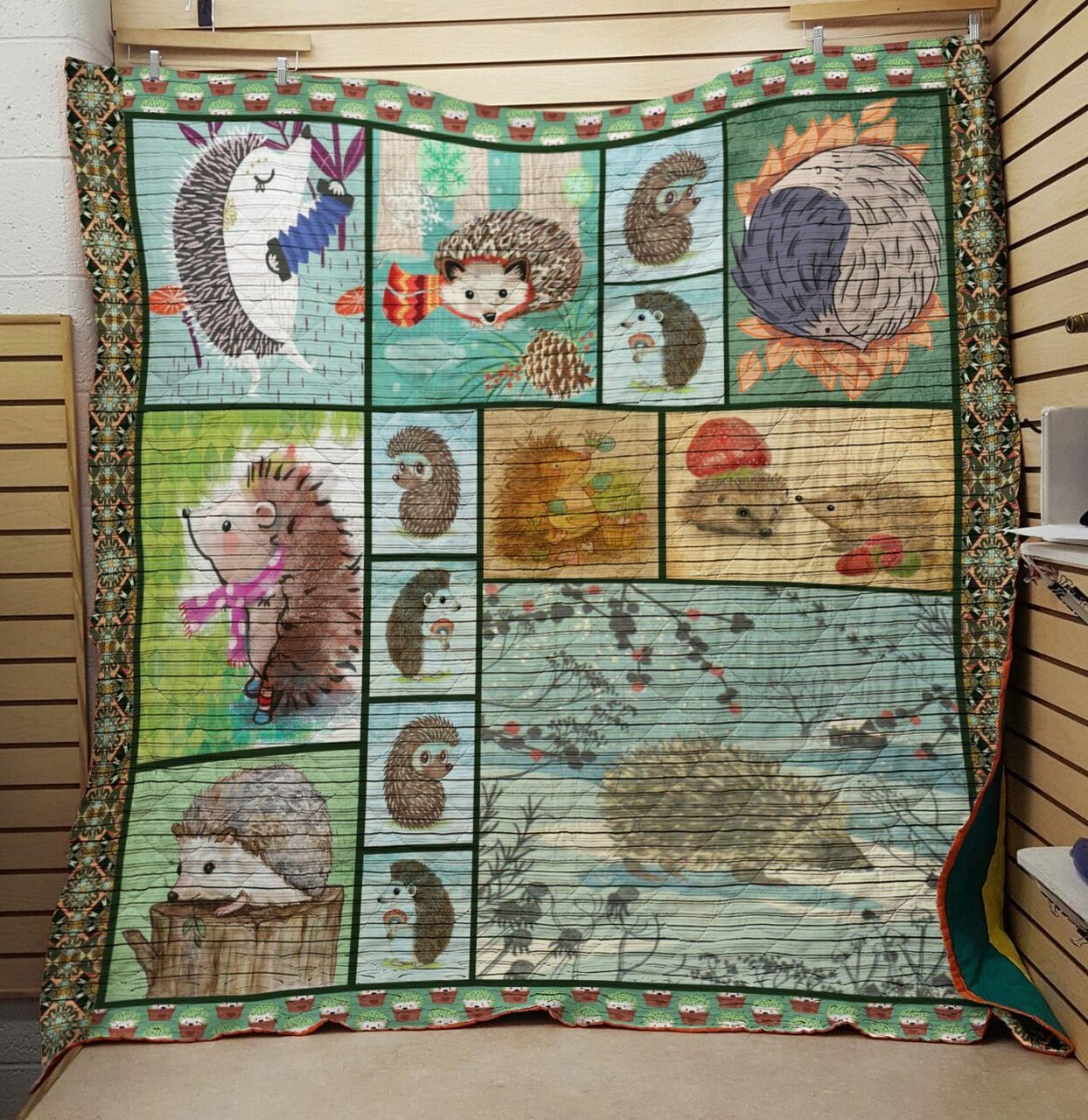 Personalized Hedgehog Quilt Blanket - Great for Bedroom Decoration and Family Gifts