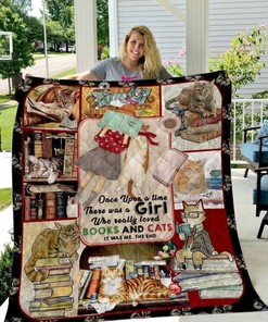 Personalized Hippie Simple Woman Quilt Bedding Set Great for Bedroom Decor and Family Gifts