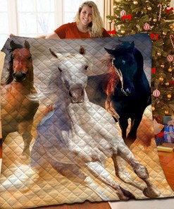 Personalized Horse Quilt Bedding Set - Customizable with Your Name or Quote - Perfect Gift Idea