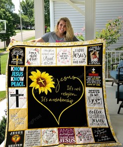 Personalized Jesus Quilt Bedding Set Blanket for Bedroom Decor and Family Gifts