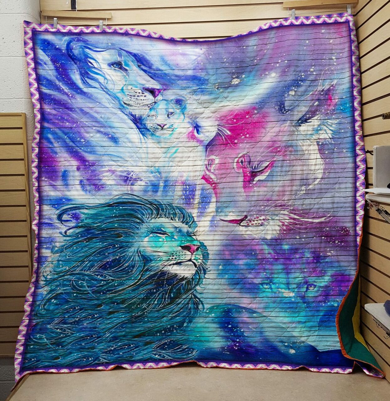 Personalized Lion Quilt Bedding Set - Great for Bedroom Decoration and Family Gifts