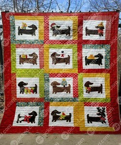 Personalized Merry Doxie Quilt Bedding Set Blanket for Home Decor and Picnics, Great Gifts for Family
