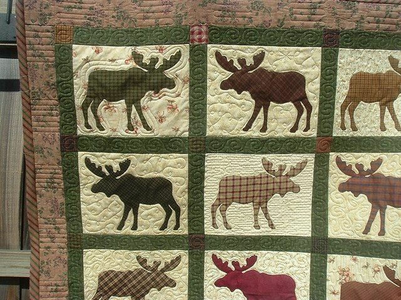 Personalized Moose Cla020710 Quilt Blanket Bedding Set - Great for Bedroom Decor and Family Gifts