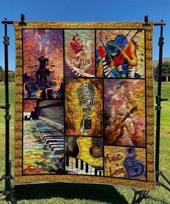 Personalized Music Note Quilt Bedding Set for Bedroom Decor and Family Gifts, Ideal for Home Decoration and Picnic
