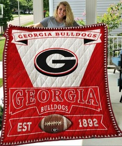 Personalized Ncaa Georgia Bulldogs Quilt Bedding Set Great Gifts for Family and Bedroom Decor