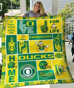 Personalized Oregon Ducks Quilt Blanket - Gifts for Fans and Family Decor