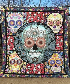 Personalized Skull Quilt Bedding Set Blanket, Great for Bedroom Decor and Family Gifts