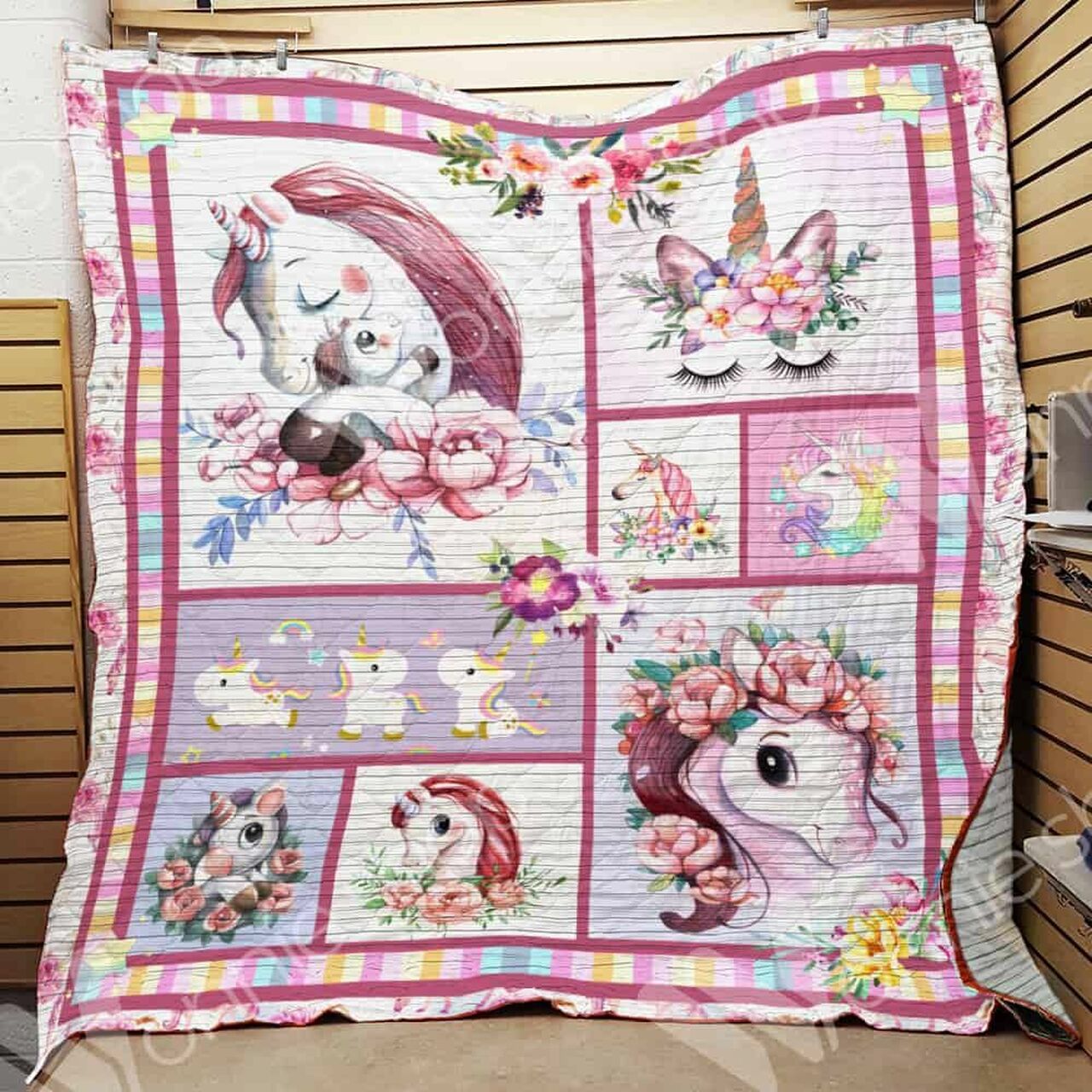 Personalized Unicorn Mom Quilt Blanket Bedding Set for Bedroom Decor and Family Gifts