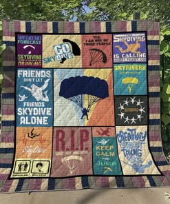 Skydiving Quilt Bedding Set Blanket - Great for Bedroom Decor and Family Gifts