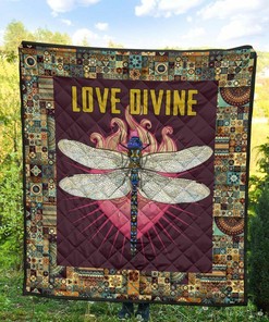 Those We Love Butterfly Personalized Quilt Bedding Set, Great for Home Decoration and Family Gifts