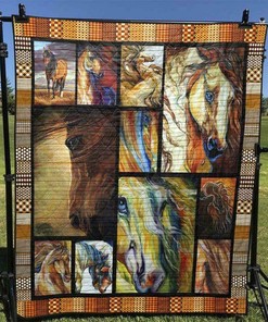 Wild Horse Quilt Bedding Set, Perfect for Home Decor and Outdoor Picnics, Gifts for Family