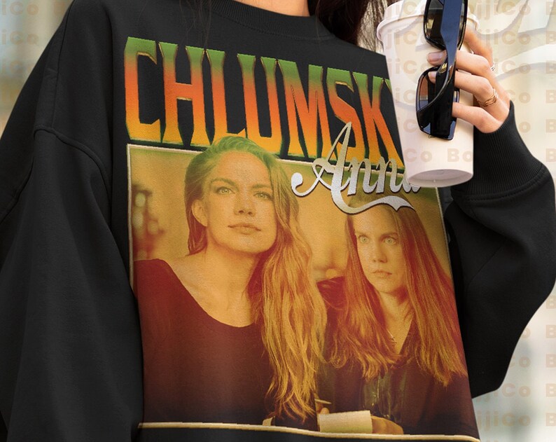 Beautiful Anna Chlumsky Actress Sweatshirt - Retro 90s Homage Sweater for Fans of the Star - Image 2