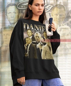 Casino Film Daniel Craig Sweatshirt - English Actor Sweater for Fans of the James Bond Star
