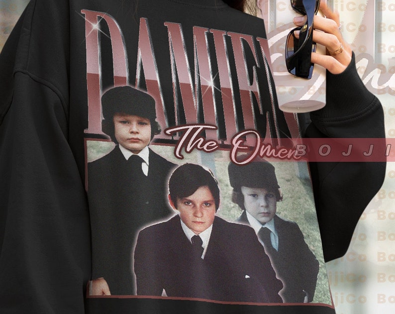 Damien The Omen Retro Sweater, Jonathan Scott-Taylor Vintage Horror Homage Sweatshirt for Fans - Image 2