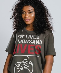 Game Gift & Gaming Shirt, Thousand Lives Unisex Tee for Fans