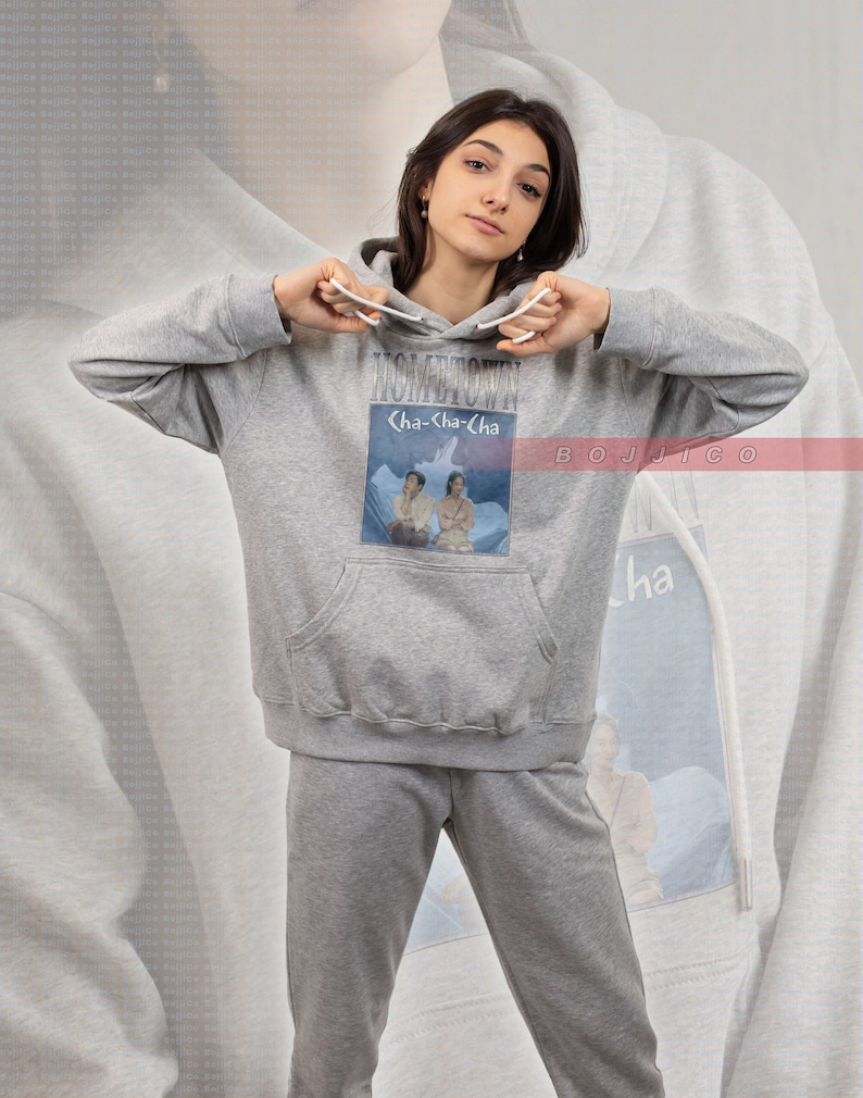 Hometown CHACHACHA Yoon Hye-Jin Sweater, Kim Ji-hyun Hoodie with Kim Seon-ho and Shine Min-a, homages to the Korean TV show - Image 4