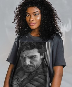 Oscar Isaac Vintage 90s Tee - Retro American Actor Distressed Shirt