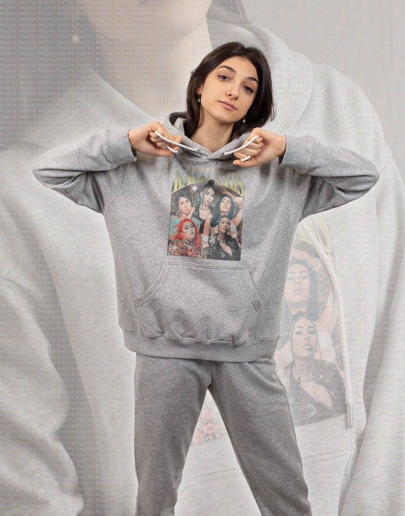 Vintage Kali Uchis Sweatshirt - Isolation and Telepatia Tee for Fans - Image 4