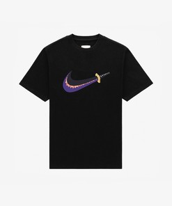 90s Anime Vintage Tee - High Quality Graphic Crewneck for Fans of Classic Anime