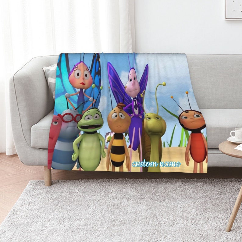A Bug's Life Custom Name Quilt Bedding Set - Great for Home Decoration, Bedroom Decor, Family Gifts - Image 2