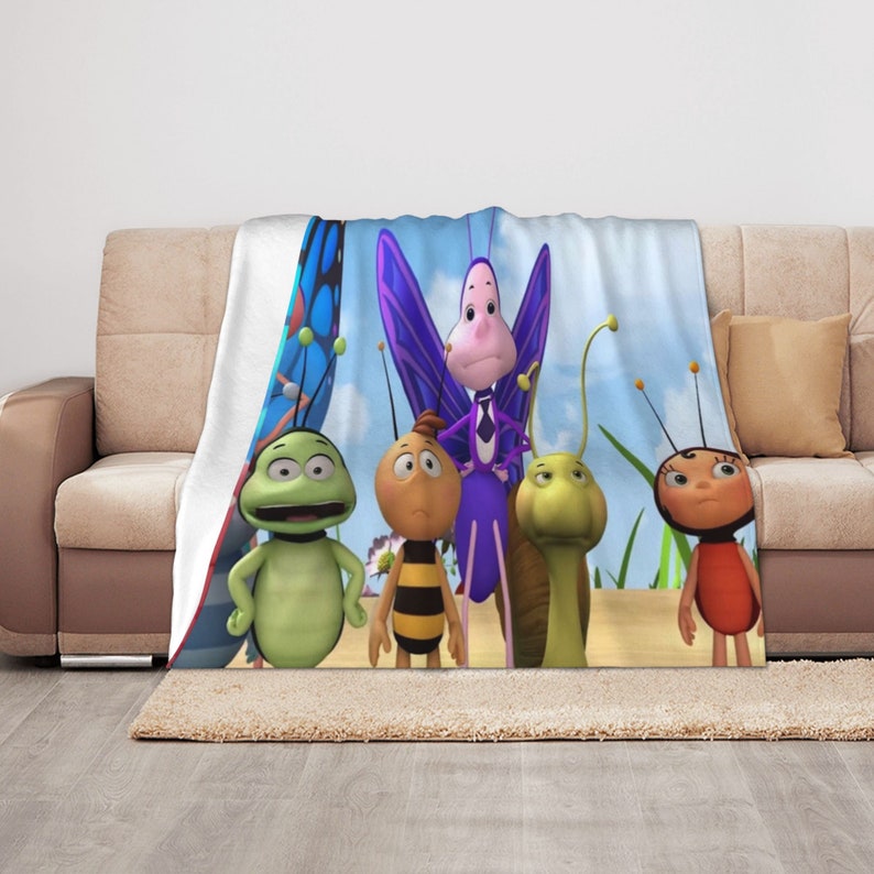A Bug's Life Custom Name Quilt Bedding Set - Great for Home Decoration, Bedroom Decor, Family Gifts - Image 3