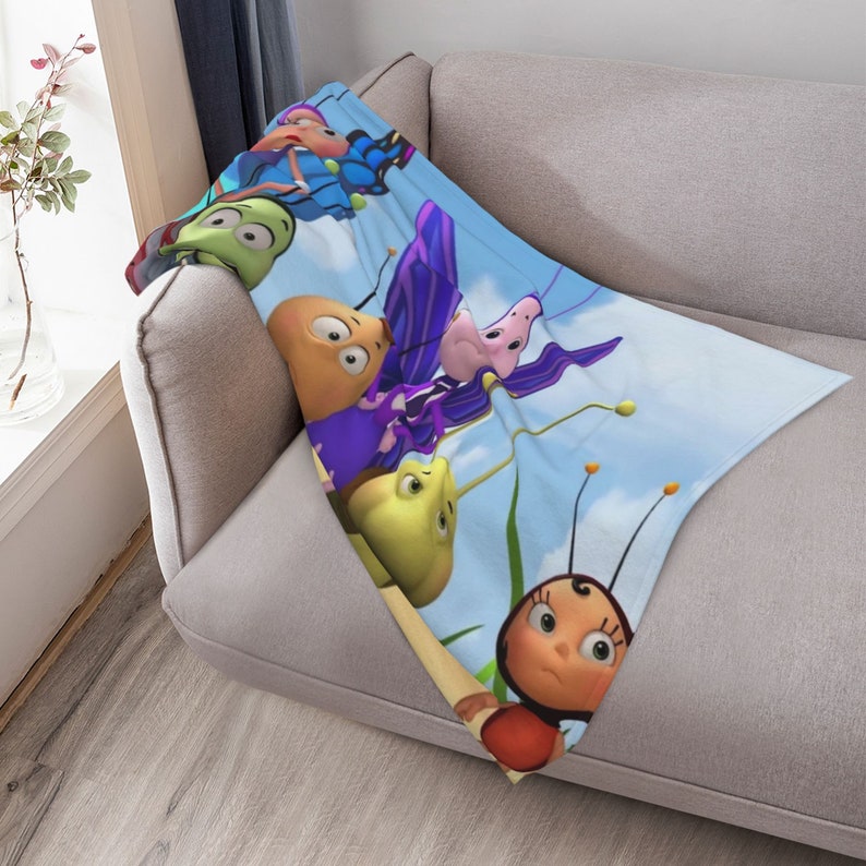 A Bug's Life Custom Name Quilt Bedding Set - Great for Home Decoration, Bedroom Decor, Family Gifts - Image 4