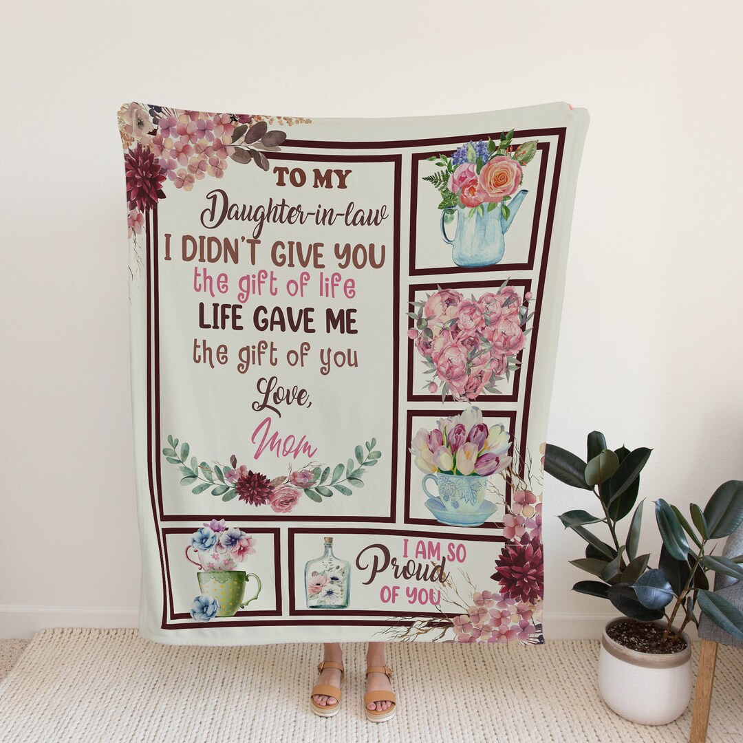 Beautiful Flower Quilt Blanket for Daughter-in-Law - Great Gifts for Family
