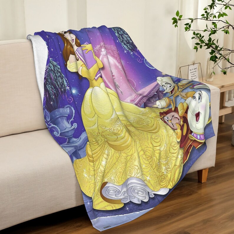 Bella Quilt Bedding Set Blanket - Personalized with Custom Name - Image 4