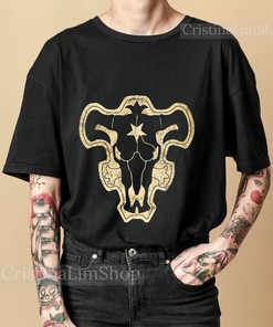 Black Bull Squad T-Shirt: The Perfect Anime Manga Shirt for Fans