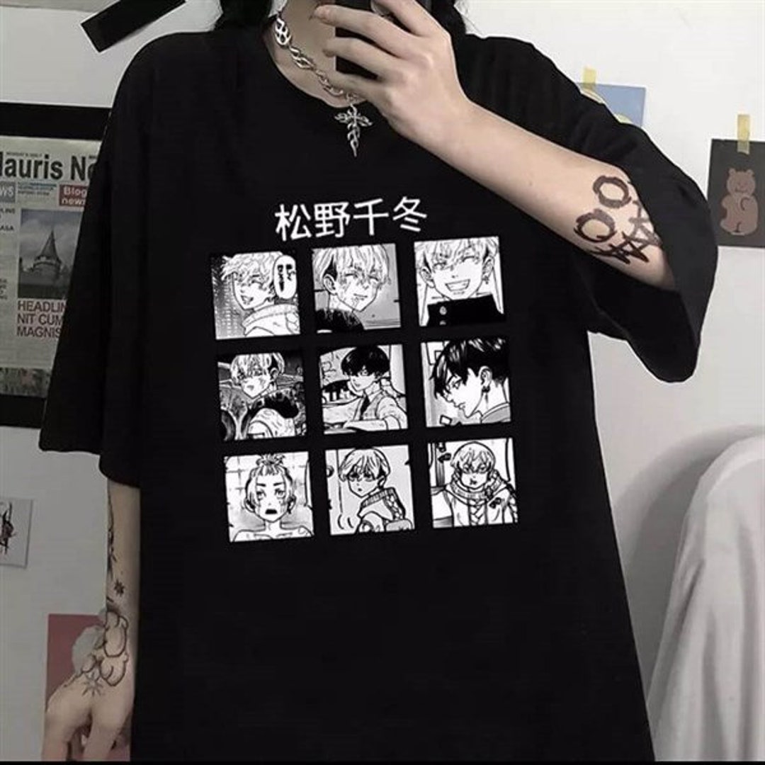 Black Japanese Manga Tee - Cotton Harajuku Clothing with Japanese T-Shirt Design, Gift for Men and Women