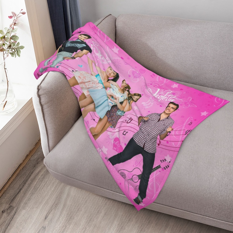 Custom Name Disney Violetta Quilt Blanket Bedding Set for Picnic and Home Decoration - Image 4