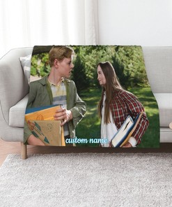 Custom Name Flipped Quilt Blanket Set - Perfect for Home Decoration and Picnic, Great Gifts for Family