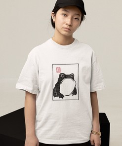 Cute Kawaii Frog Hoodie - Oversize Vintage Manga Crewneck Sweatshirt - Unisex Shirt - Gift for Anime Lovers