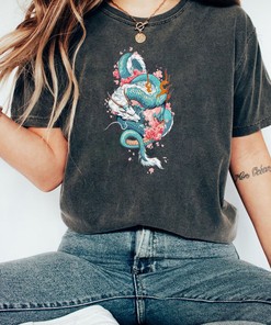 Cute Totoro Leaf Graphic Tee - Studio Ghibli Shirt for Fans